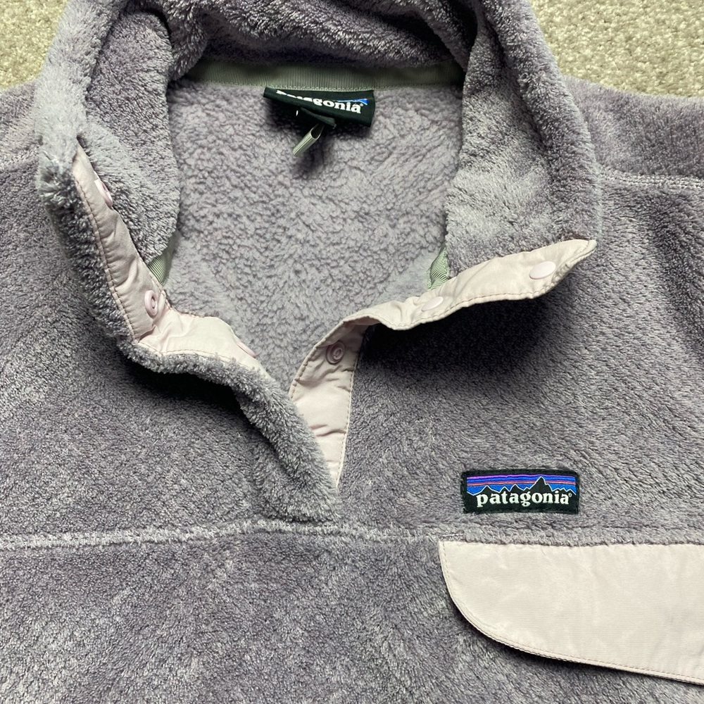 Patagonia Women’s Quarter Snap Fleece in Lavender